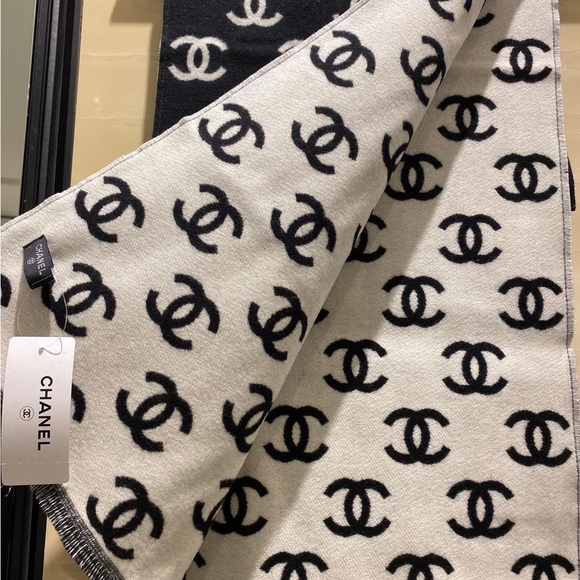 BNIB Authentic Chanel CC Scarf with tags never worn! - Picture 2 of 4